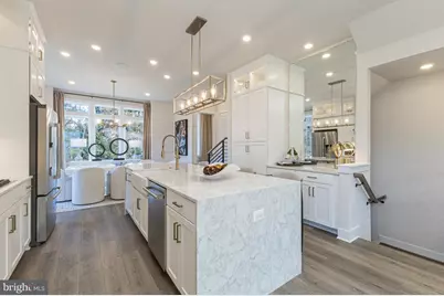 11585 Patriotic Lane, Reston, VA 20190 - Photo 16