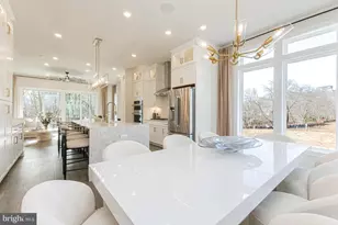 11585 Patriotic Ln, Reston, VA 20190 - Photo 12