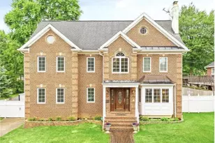 3332 Freedom Pl, Falls Church, VA 22041 - Photo 2