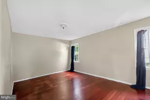 8815 Newport Ct, Springfield, VA 22153 - Photo 6