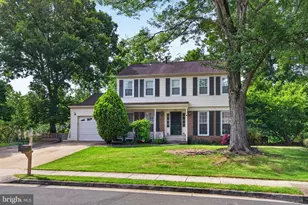 8815 Newport Ct, Springfield, VA 22153 - Photo 2