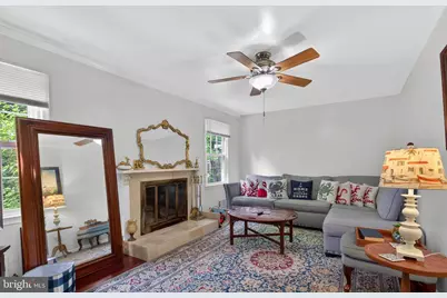 8815 Newport Court, Springfield, VA 22153 - Photo 10