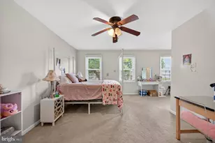 8815 Newport Ct, Springfield, VA 22153 - Photo 18