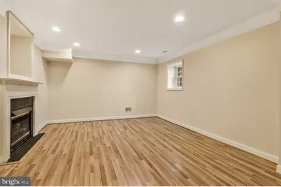 8847 Ashgrove House Lane, Vienna, VA 22182 - Photo 38