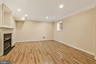 8847 Ashgrove House Ln, Vienna, VA 22182 - Photo 38