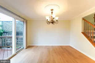 5718 Croatan Ct, Centreville, VA 20120 - Photo 18