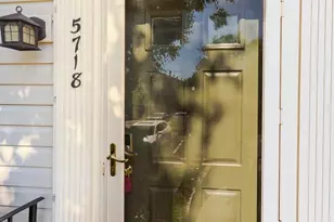 5718 Croatan Ct, Centreville, VA 20120 - Photo 2
