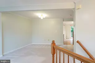 5718 Croatan Ct, Centreville, VA 20120 - Photo 6