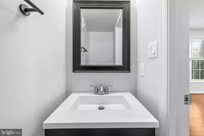 6109 Beddingfield Court, Centreville, VA 20121 - Photo 14