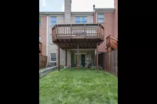 8104 Madrillon Ct, Vienna, VA 22182 - Photo 10