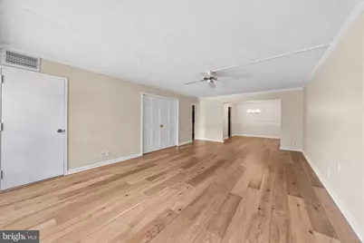 7680 Tremayne Place #204, McLean, VA 22102 - Photo 6