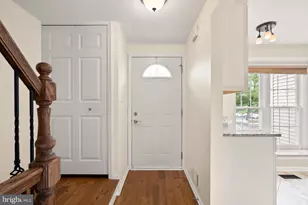 14562 Truro Parish Ct, Centreville, VA 20120 - Photo 6