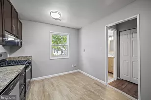 9328 Humphries Dr, Burke, VA 22015 - Photo 8