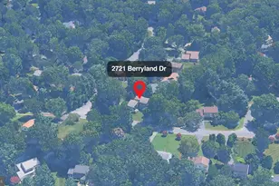 2721 Berryland Dr, Oakton, VA 22124 - Photo 2