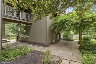 2721 Berryland Dr, Oakton, VA 22124 - Photo 36