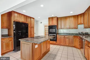 12104 Vale Rd, Oakton, VA 22124 - Photo 12
