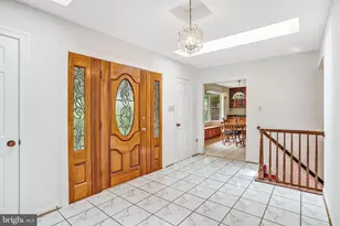 12104 Vale Rd, Oakton, VA 22124 - Photo 10
