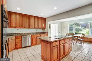 12104 Vale Rd, Oakton, VA 22124 - Photo 14