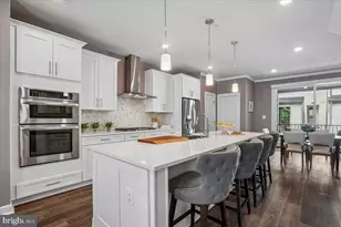 110 Market Square NW, Vienna, VA 22180 - Photo 8