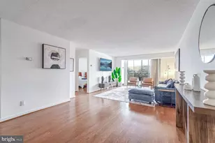 1800 Old Meadow Rd, McLean, VA 22102 - Photo 2