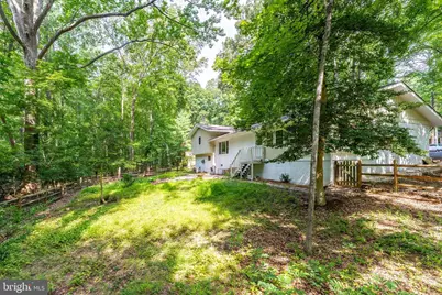 11621 Sourwood Lane, Reston, VA 20191 - Photo 4