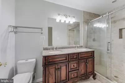 11621 Sourwood Lane, Reston, VA 20191 - Photo 14