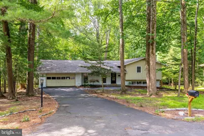 11621 Sourwood Lane, Reston, VA 20191 - Photo 2
