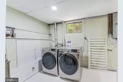 11621 Sourwood Lane, Reston, VA 20191 - Photo 26