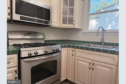6927 Chestnut Avenue, Falls Church, VA 22042 - Photo 4