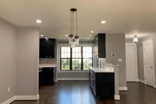 10203 Scarborough Commons Ct, Burke, VA 22015 - Photo 2