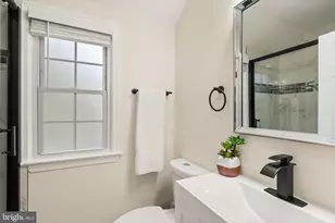 5940 Edgehill Dr, Alexandria, VA 22303 - Photo 20