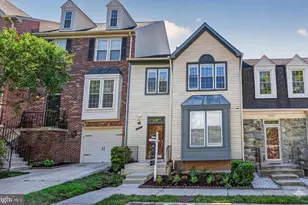 6433 English Ivy Ct, Springfield, VA 22152 - Photo 2