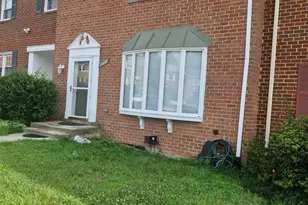 7437 Jayhawk St, Annandale, VA 22003 - Photo 2