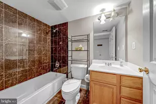 12753 Heron Ridge Dr, Fairfax, VA 22030 - Photo 34