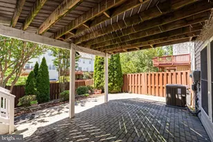 12753 Heron Ridge Dr, Fairfax, VA 22030 - Photo 6