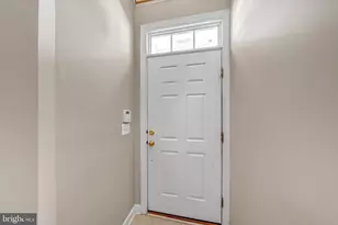 12753 Heron Ridge Dr, Fairfax, VA 22030 - Photo 10