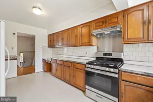 6629 Harriett St, Falls Church, VA 22042 - Photo 10