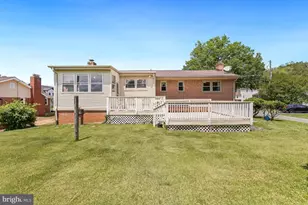 6629 Harriett St, Falls Church, VA 22042 - Photo 2