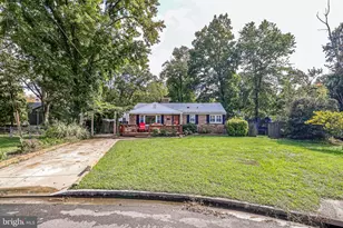 8113 Carlyle Pl, Alexandria, VA 22308 - Photo 4