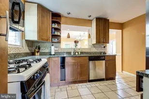 8113 Carlyle Pl, Alexandria, VA 22308 - Photo 14