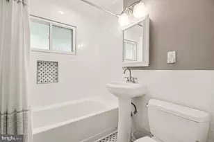 6417 Berkshire Dr, Alexandria, VA 22310 - Photo 14