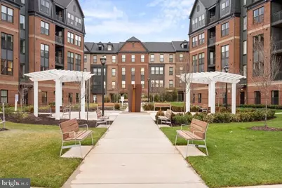 3927 Fair Ridge Drive #503, Fairfax, VA 22033 - Photo 2