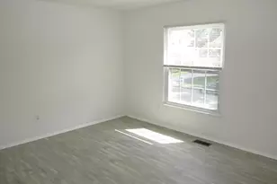 8406 Woodford Ct, Vienna, VA 22182 - Photo 32