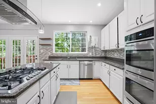 4601 Buckhorn Ridge, Fairfax, VA 22030 - Photo 10