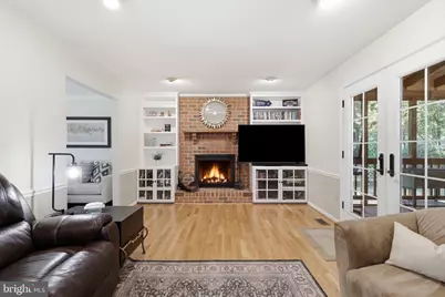 13607 White Barn Lane, Herndon, VA 20171 - Photo 20