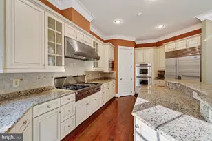 8421 Falcone Pointe Way, Vienna, VA 22182 - Photo 22