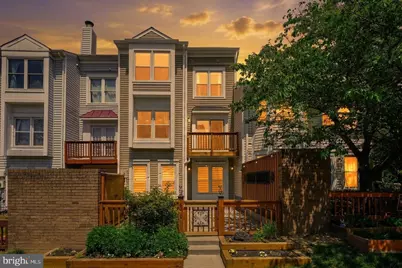 6010 Sunset Ridge Court, Centreville, VA 20121 - Photo 1