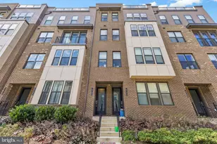 4762 Tatum Ml Wy, Chantilly, VA 20151 - Photo 1