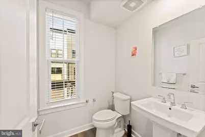 12973 Hattontown Square, Herndon, VA 20171 - Photo 8