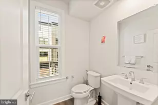 12973 Hattontown Square, Herndon, VA 20171 - Photo 8